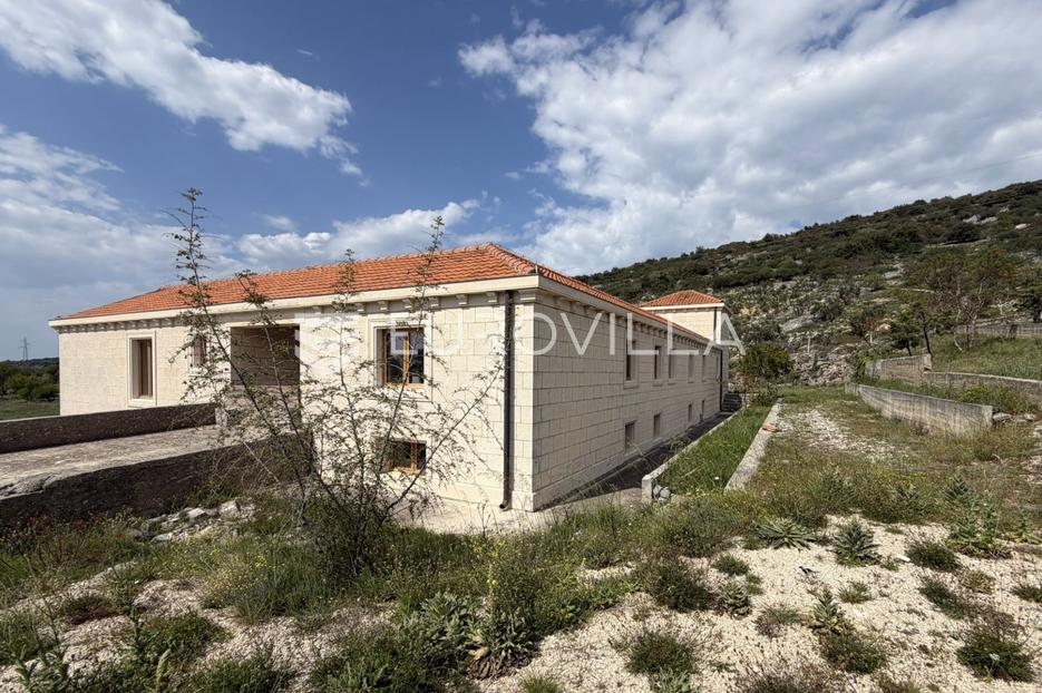 Kuća Na prodaju -  Nerežišća