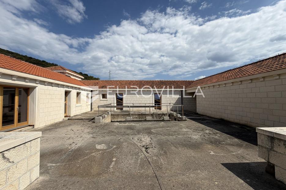Kuća Na prodaju -  Nerežišća