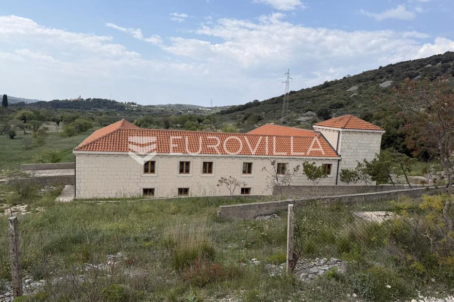 Kuća Na prodaju -  Nerežišća