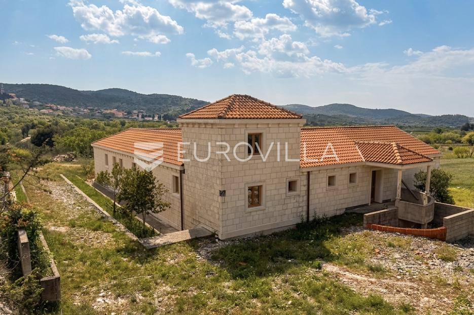 Kuća Na prodaju -  Nerežišća