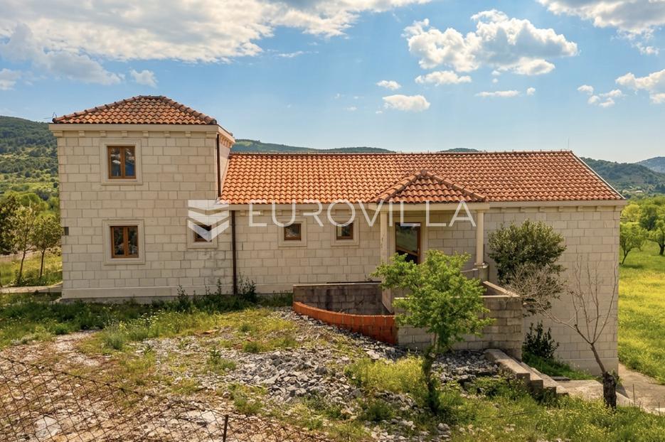 Kuća Na prodaju -  Nerežišća