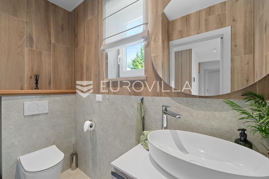 Casa In vendita - Istarska Karojba