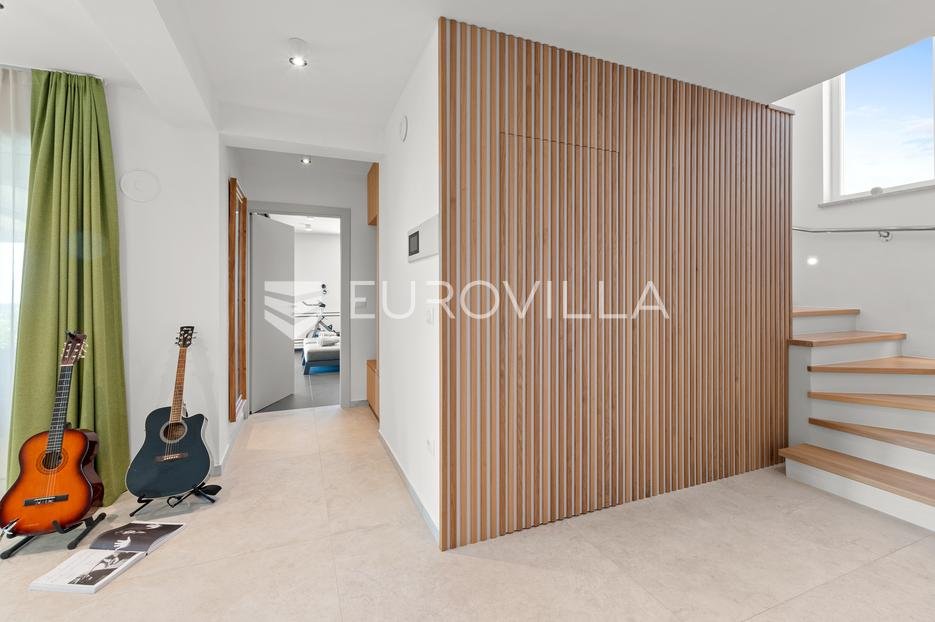 Casa In vendita - Istarska Karojba