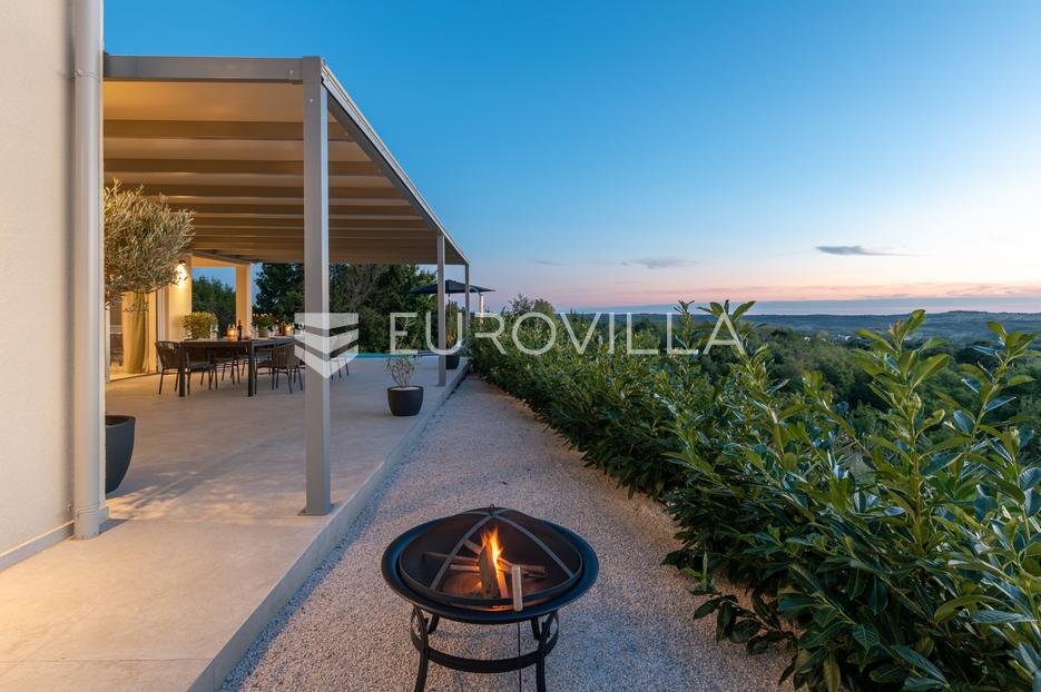 Casa In vendita - Istarska Karojba