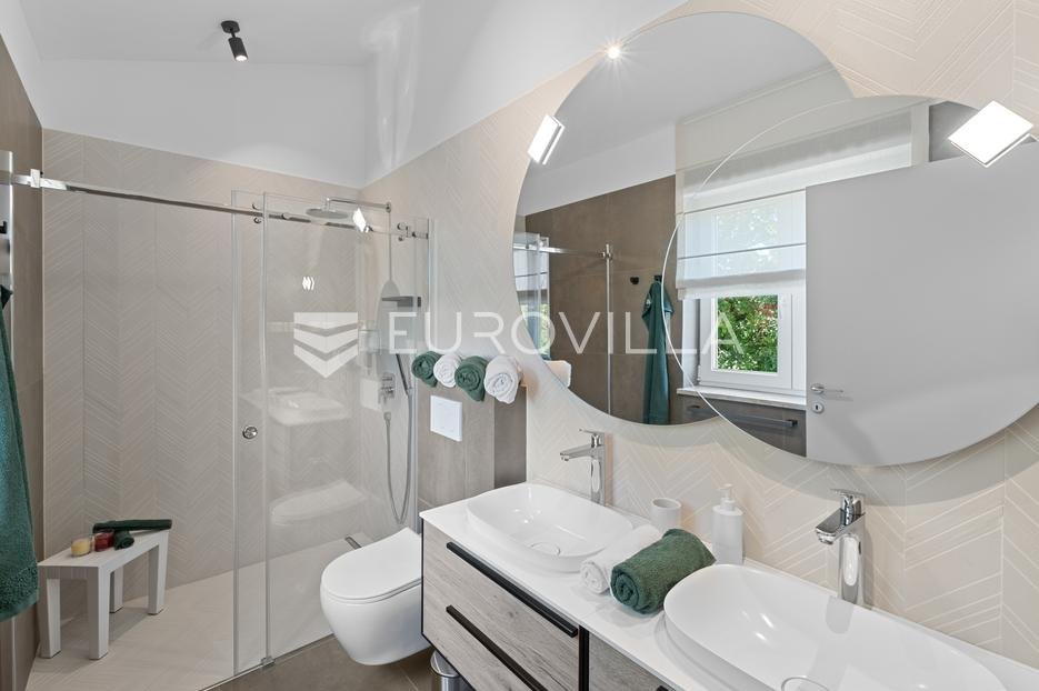 Casa In vendita - Istarska Karojba