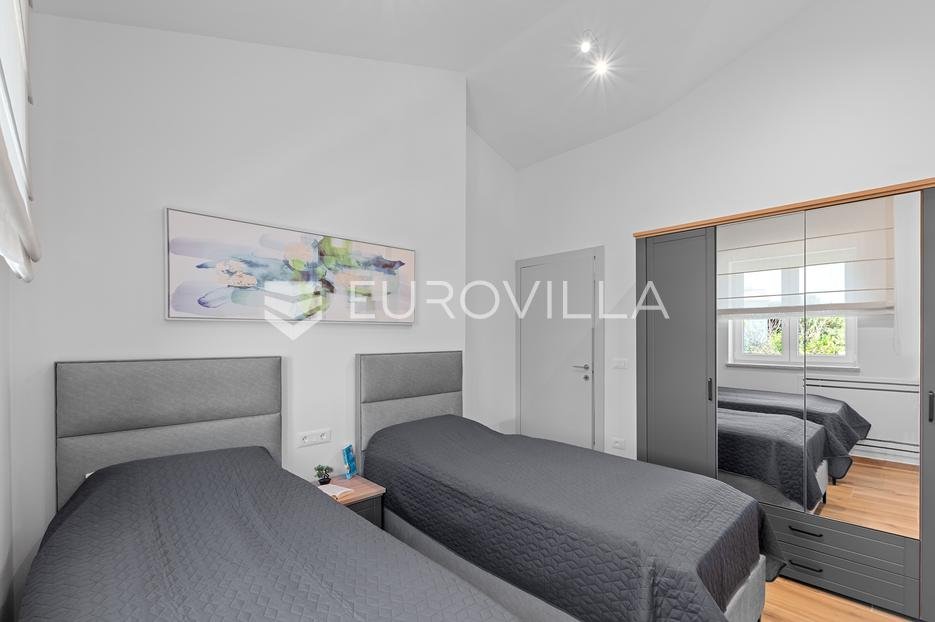 Casa In vendita - Istarska Karojba