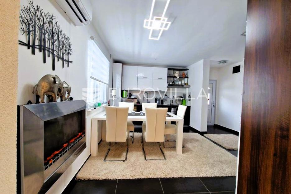 House For sale -  Vir