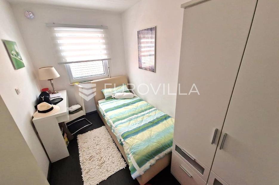 House For sale -  Vir