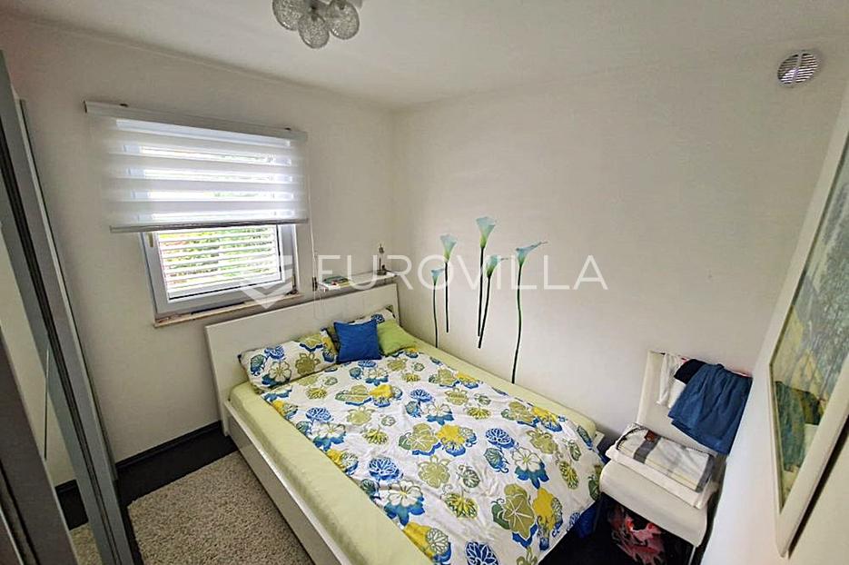 House For sale -  Vir