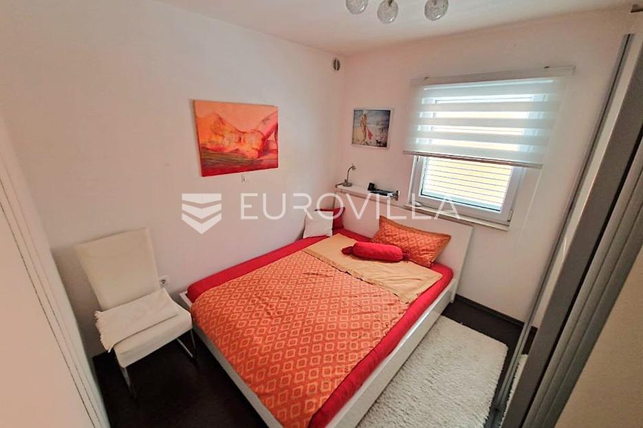 House For sale -  Vir