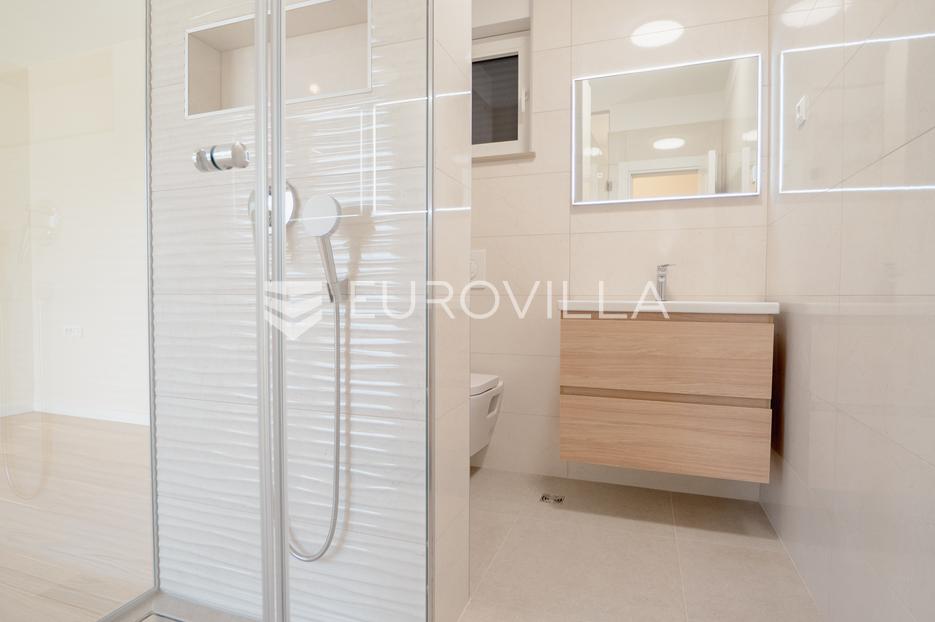 Kuća Na prodaju -  Privlaka