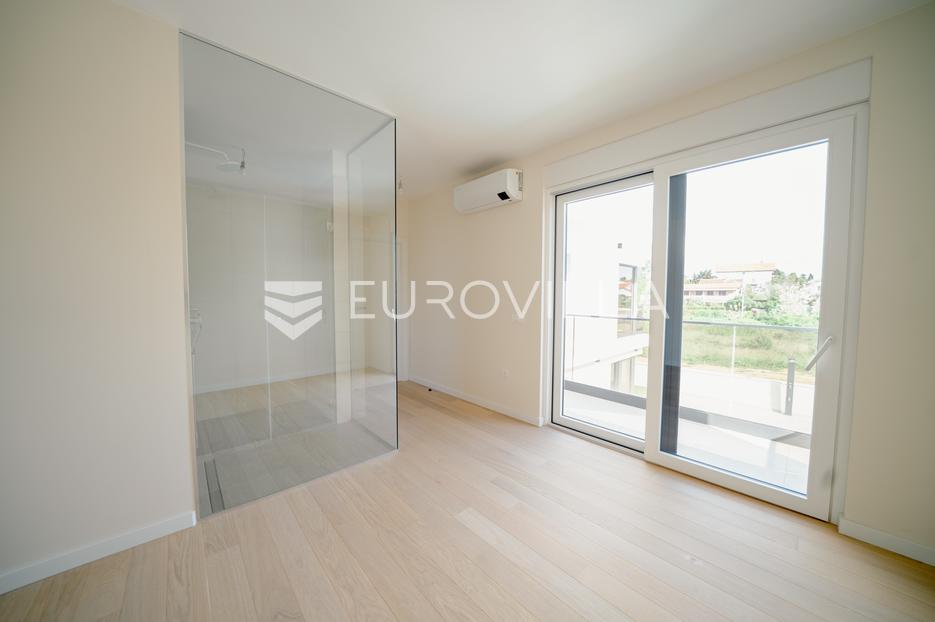 Kuća Na prodaju -  Privlaka