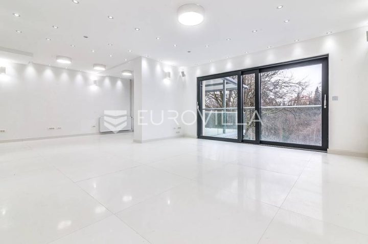 Maison À vendre - Grad Zagreb Gornji Grad - Medveščak - foto 2/34
