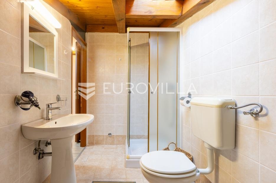 Apartment Zu verkaufen - Istarska Ližnjan