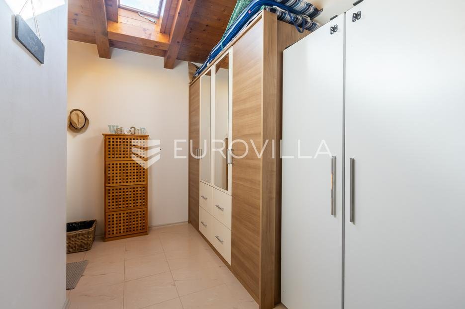 Apartment Zu verkaufen - Istarska Ližnjan
