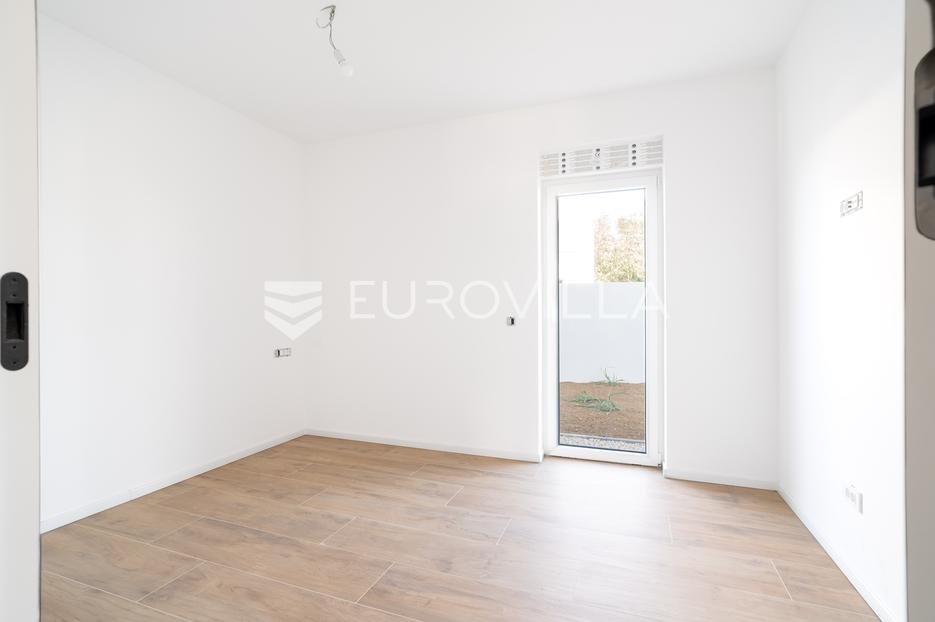 Flat For sale - Zadarska Nin
