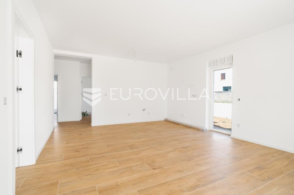 Flat For sale - Zadarska Nin