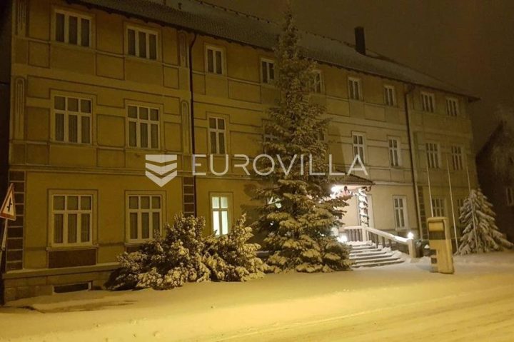 Maison à vendre 1500 m² – Ravna Gora