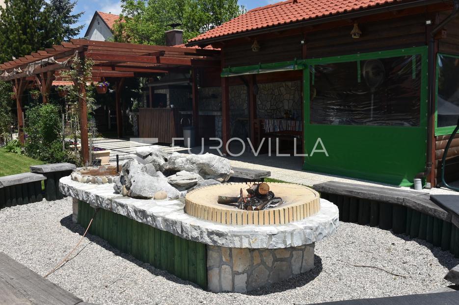 Maison À vendre - Primorsko-goranska Ravna Gora