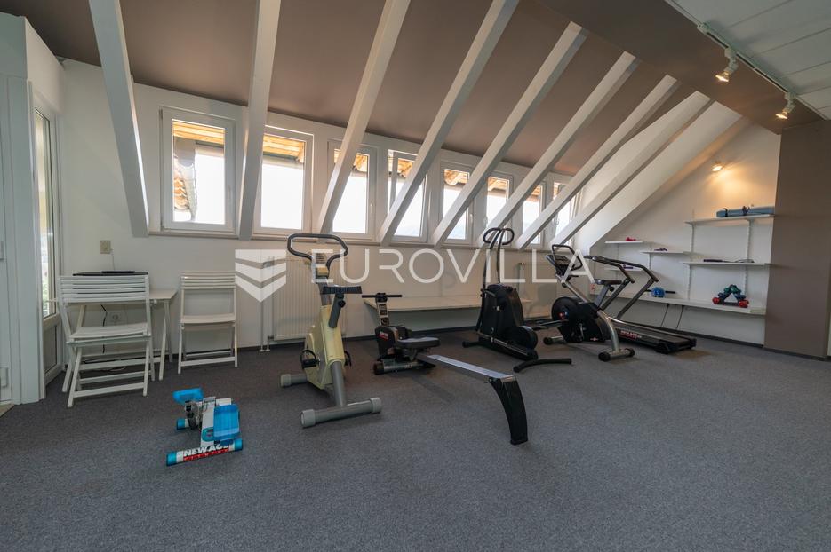 Maison À vendre - Primorsko-goranska Ravna Gora
