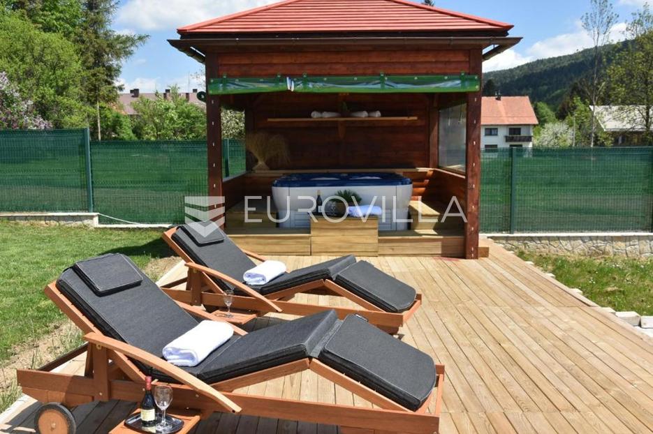 Maison À vendre - Primorsko-goranska Ravna Gora