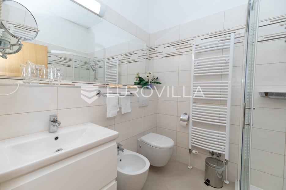 Maison À vendre - Primorsko-goranska Ravna Gora