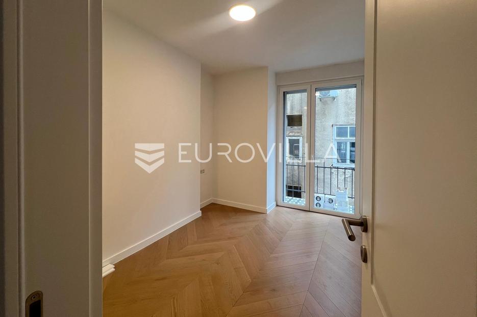 Flat For sale - Donji Grad - foto 3/9