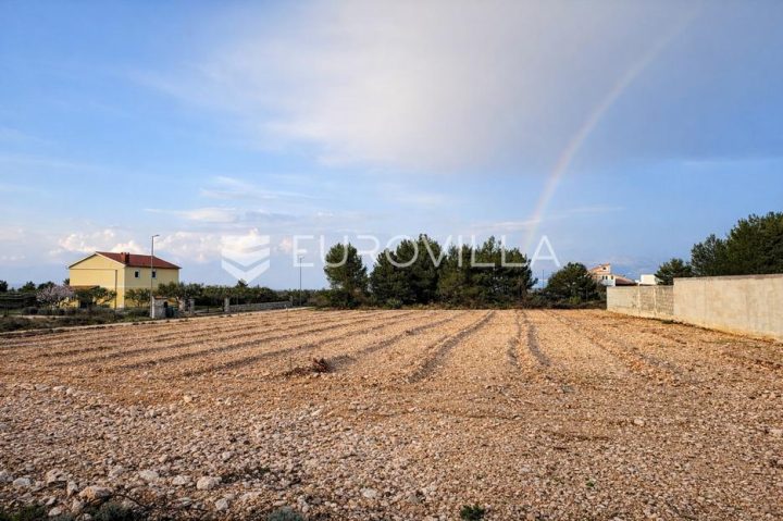 Land For sale Paljuv