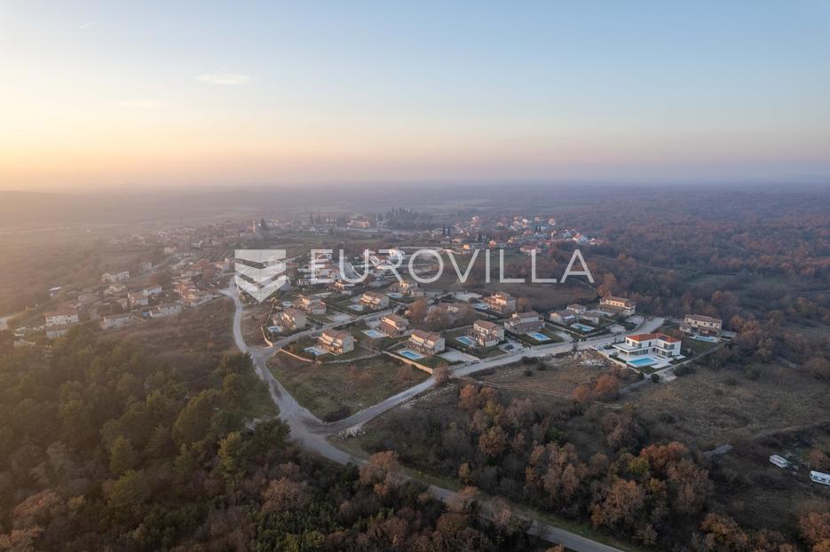 Zemljište Na prodaju -  Sveti Lovreč