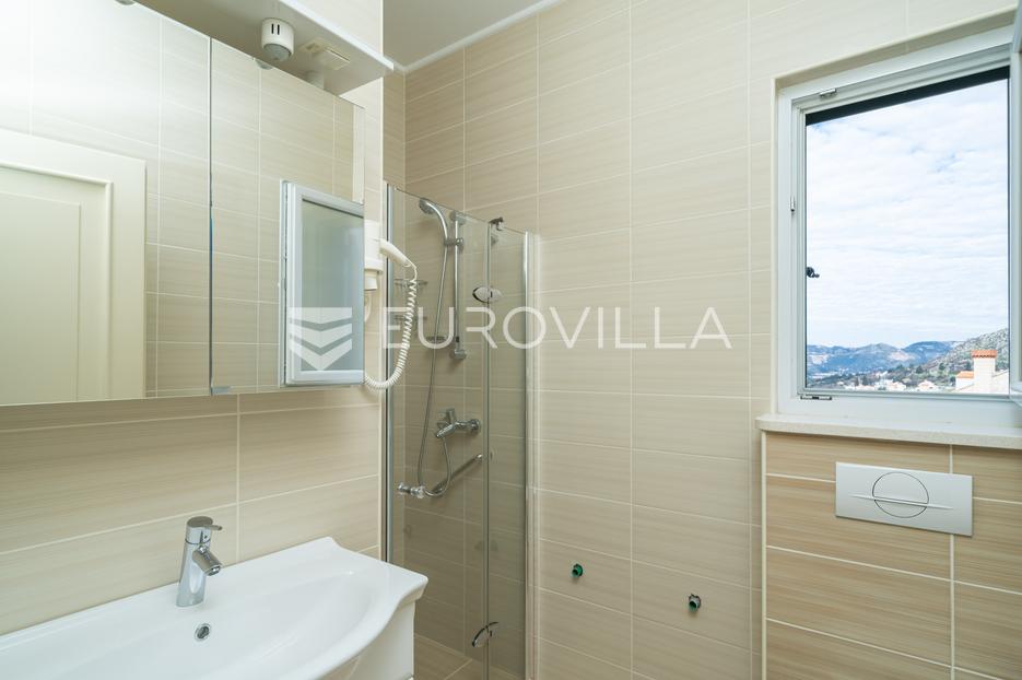 Hotel Na prodaju -  Župa Dubrovačka