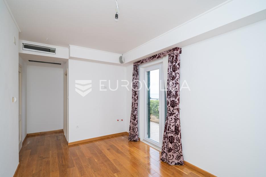 Hotel Na prodaju -  Župa Dubrovačka