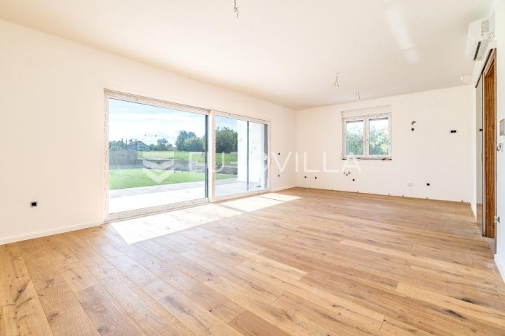 Dom na predaj 240 m² – Rakitje