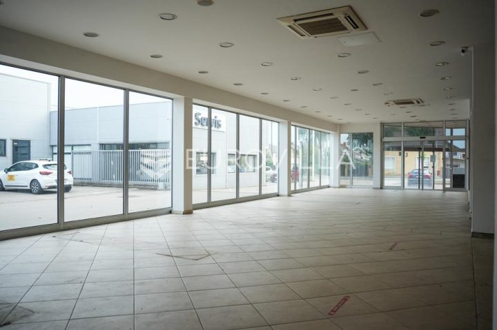 Komerčné na predaj 459 m² – Radićev Blok