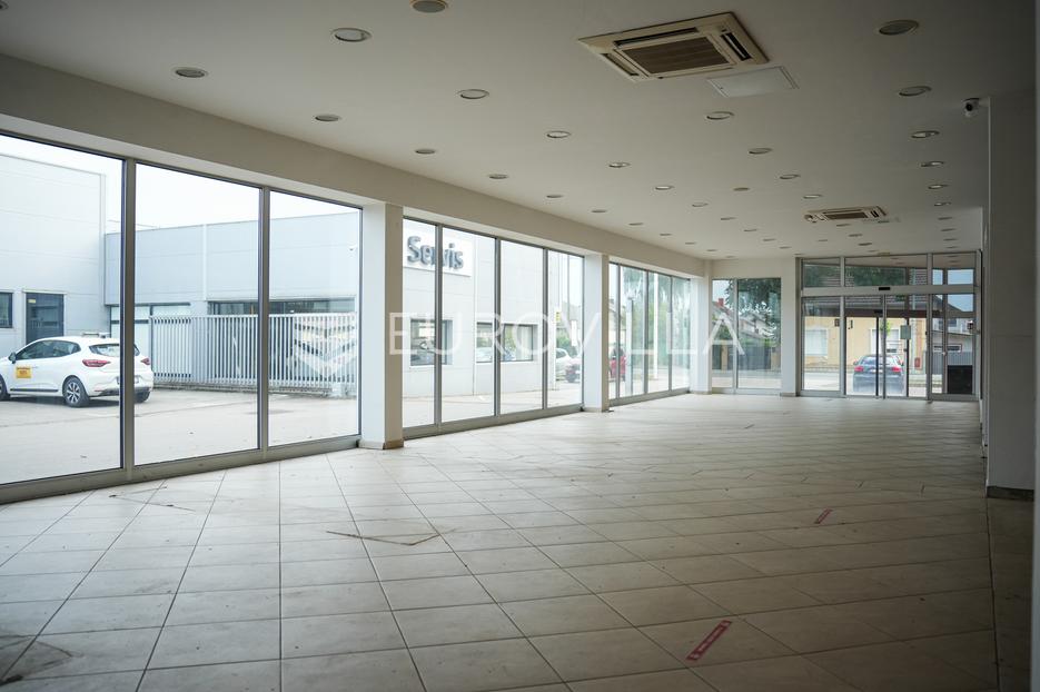 Commerciale In vendita - Vukovarsko-srijemska Vinkovci - foto 1/15