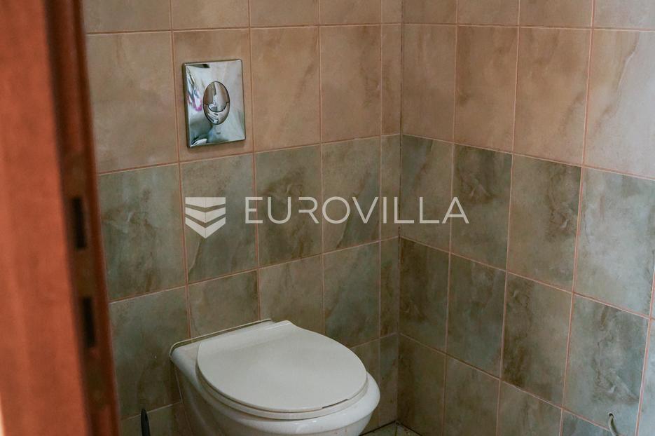 Commerciale In vendita - Vukovarsko-srijemska Vinkovci