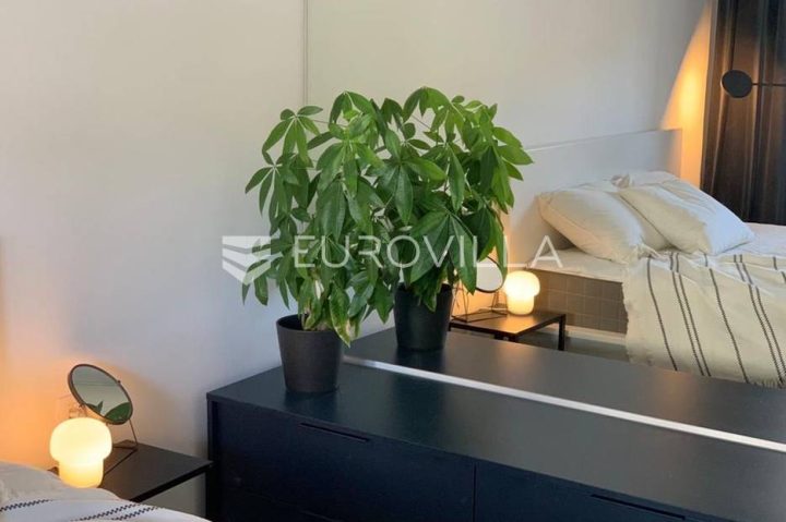 Flat For rent - Primorsko-goranska Novi Vinodolski - foto 5/6