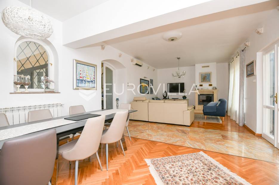 Haus Zu verkaufen - Istarska Umag