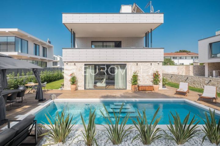 Dom na predaj 180 m² – Funtana