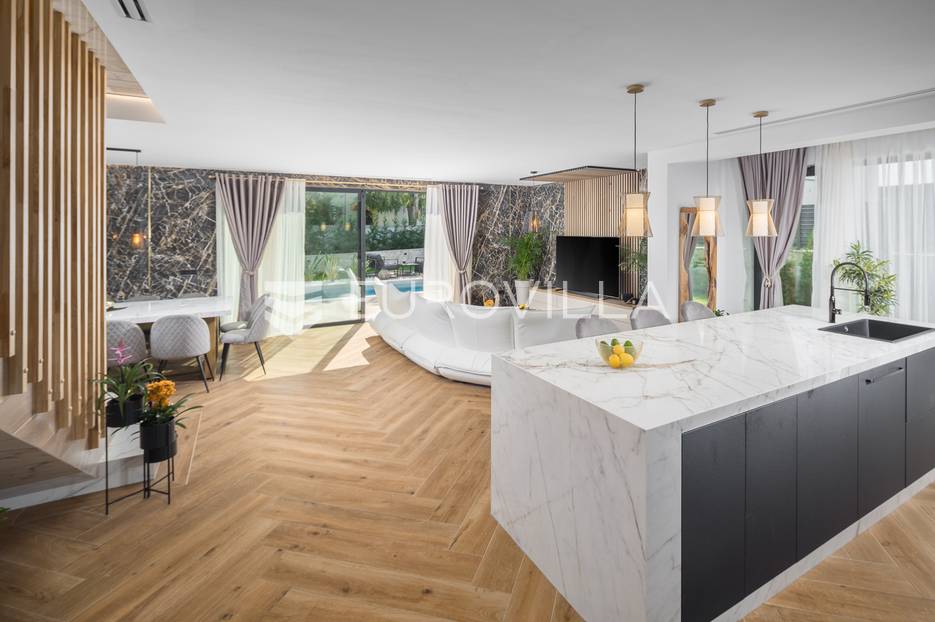 Casa In vendita -  Funtana