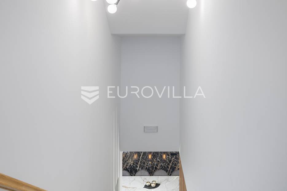 Casa In vendita -  Funtana
