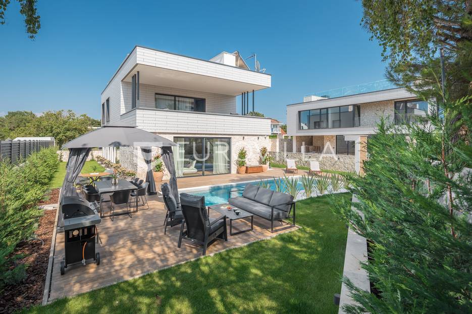 Casa In vendita -  Funtana