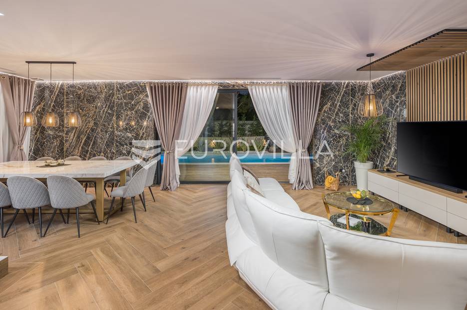 Casa In vendita -  Funtana