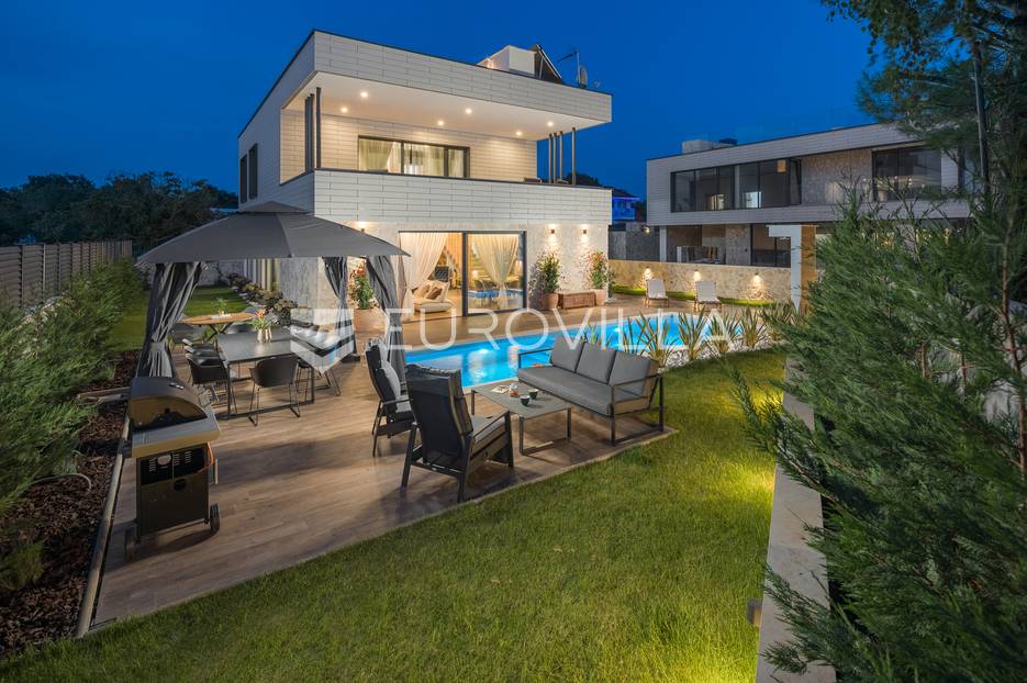 Casa In vendita -  Funtana