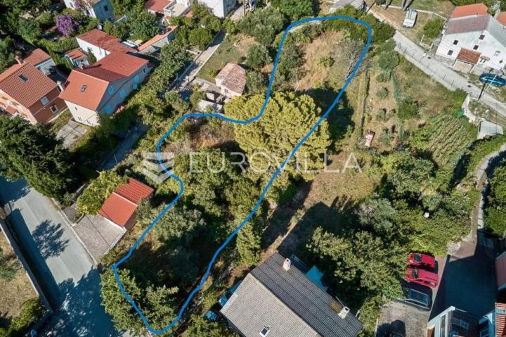 Pozemek na prodej 1500 m² – Nerezine