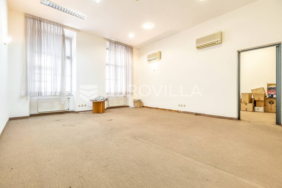 Apartmán Na predaj -  Donji Grad