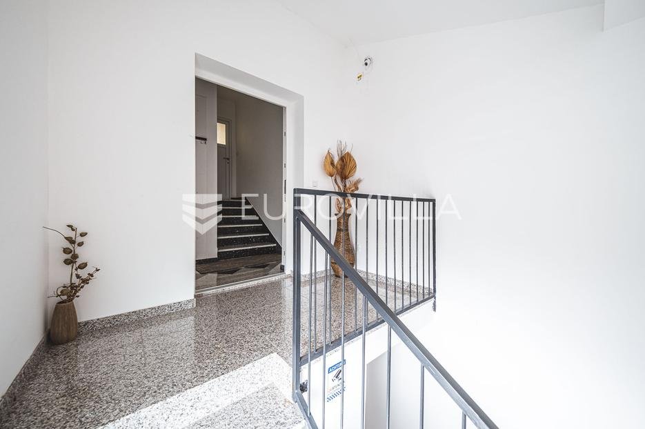 Flat For rent - Grad Zagreb Sesvete