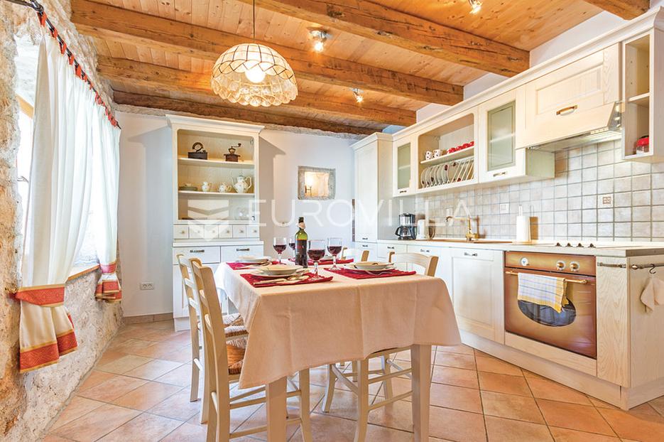 Maison À vendre -  Barban