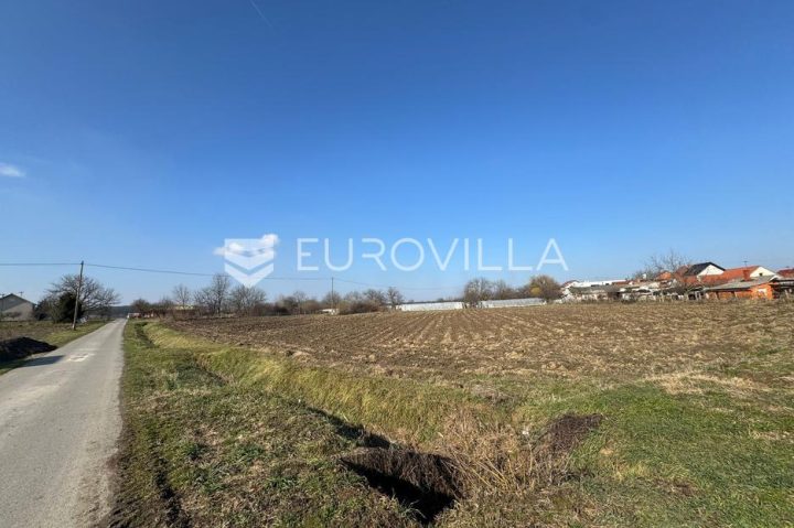 Terrain à vendre 6863 m² – Đakovo