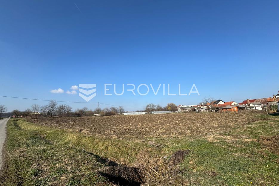 Zemljište Na prodaju -  Đakovo