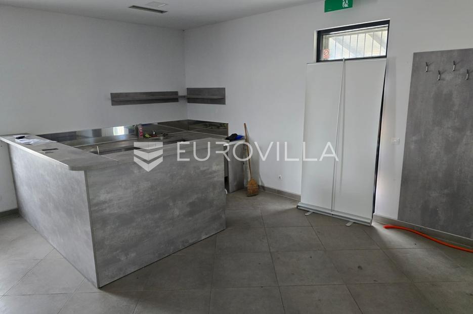 Locaux commerciaux À vendre - Zagrebačka Ivanić-Grad